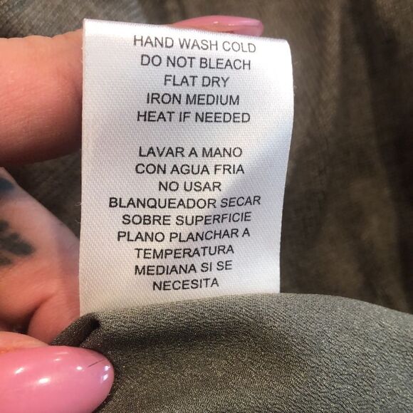 Green long sleeve sweater Top - Picture 6 of 6